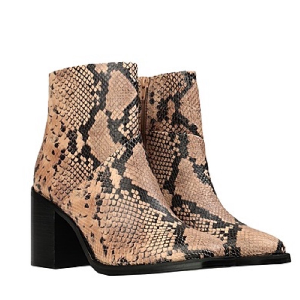 Steve Madden Tenley snakeskin leather boots